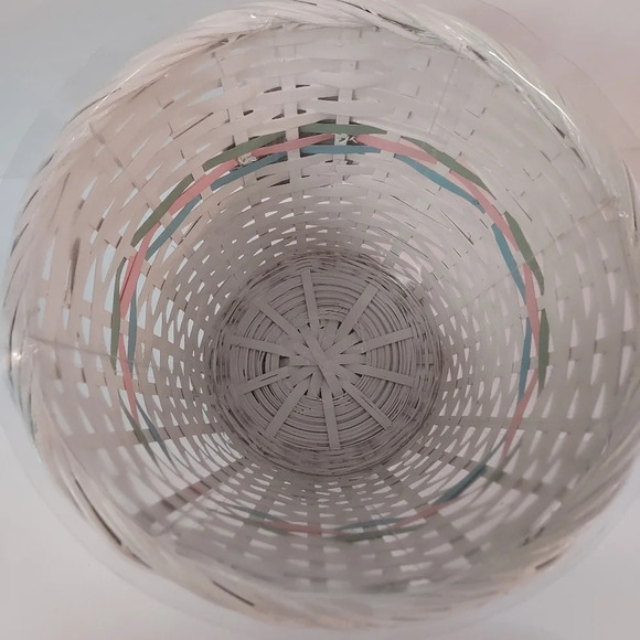 Vintage Teleflora Beatrix Potter Easter Peter Rabbit White Wicker Basket Planter - Picture 6 of 8